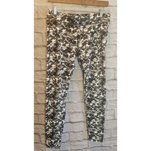 BCG Women Athletic Yoga Workout Running Jogging Pants Leggings Black & White Med